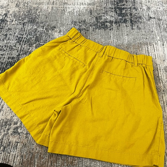 Linen short. Size 8. - Picture 3 of 3